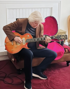 Rik Emmett